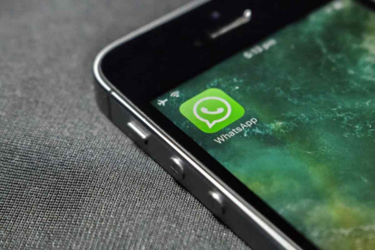 Lasciare gruppo whatsapp procedura