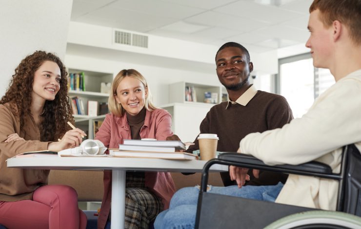 Decreto per figli studenti: cosa si può richiedere