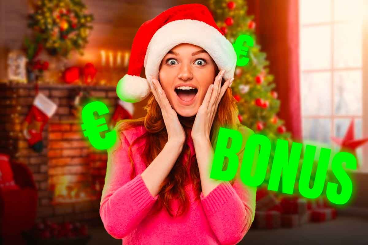 donna felice per il bonus natale