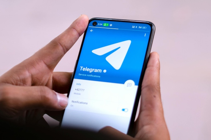 Applicazione Telegram su smartphone