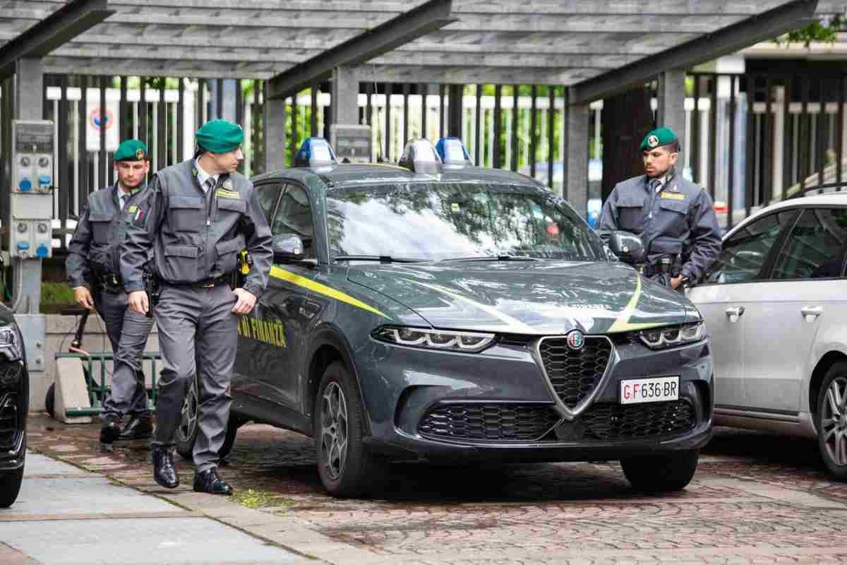 Militari della Guardia di Finanza