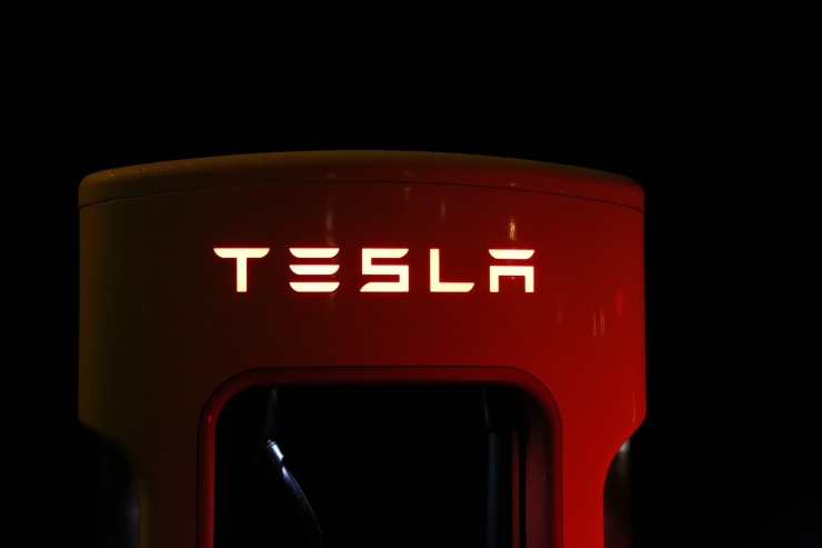 logo tesla