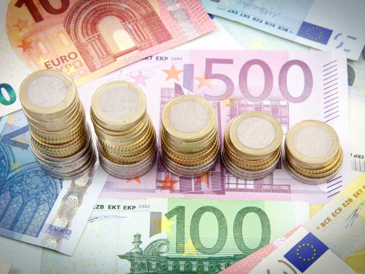 banconote e monete euro